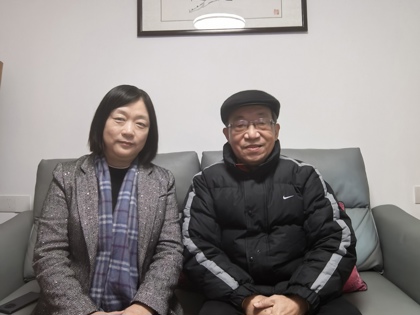 歲末年初送關(guān)懷 ——校領(lǐng)導(dǎo)春節(jié)慰問(wèn)老干部老教師